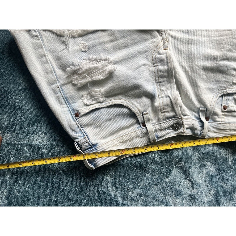 Levi's Premium Womens 501 Cut-Off Jean Shorts Size W 28 Blue Denim Button Fly Go - Picture 7 of 9
